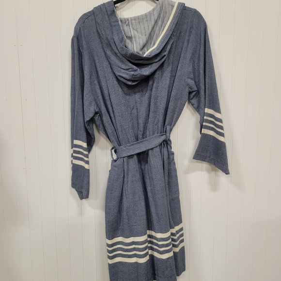 Blue and Cream Belted Sweater Jacket - Picture 4 of 8